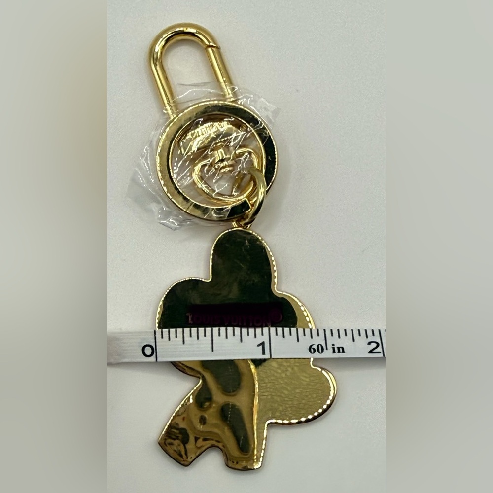 Lv Luxury Gold n pink Keychain bag charm Vivienne key holder NEW - Picture 6 of 6
